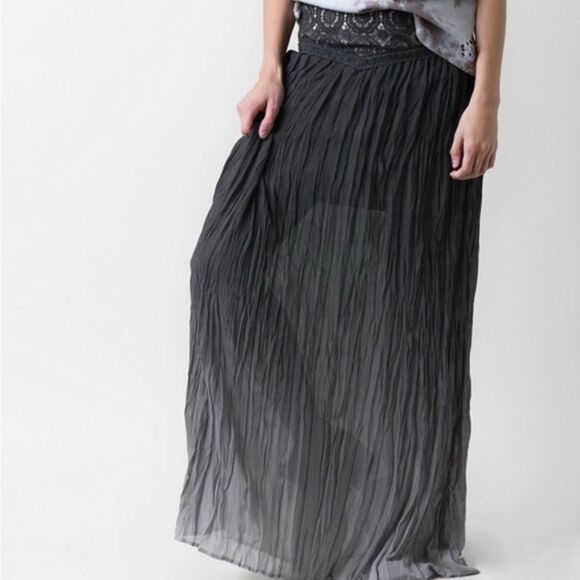 BKE gimmicks ombré gray sheer maxi skirt - Picture 2 of 6